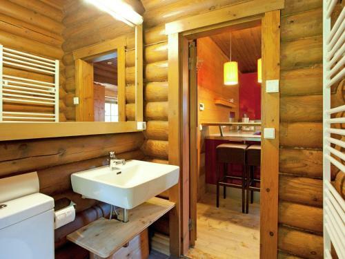 Cozy Chalet In W Rgl Boden With Private Garden