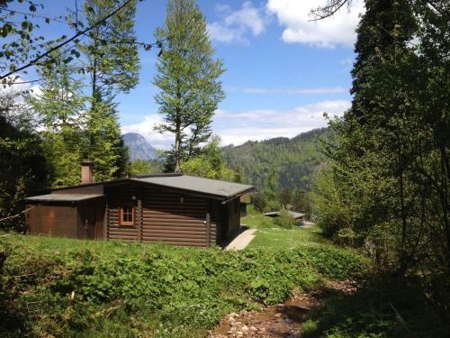 Cozy Chalet In W Rgl Boden With Private Garden