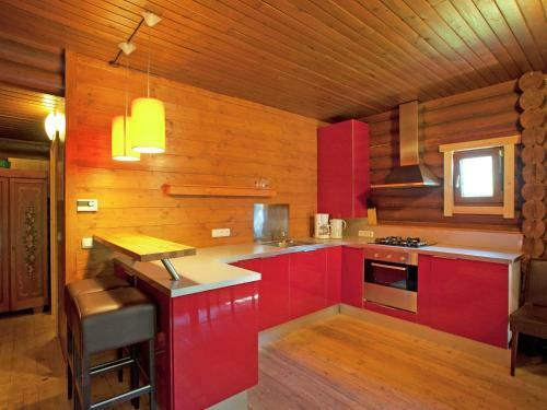 Cozy Chalet In W Rgl Boden With Private Garden