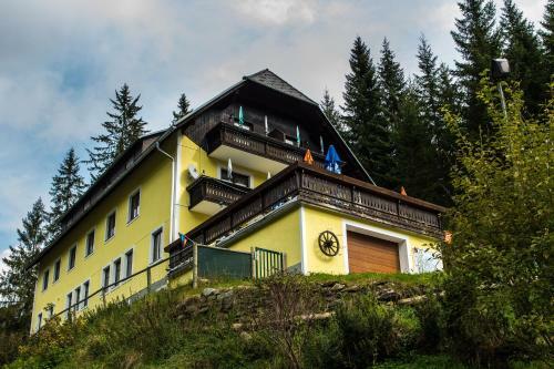 Apartamento G�stehaus Zur Waldschule