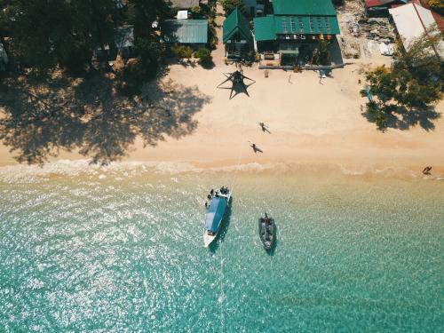 Tioman Cabana Bed & Breakfast