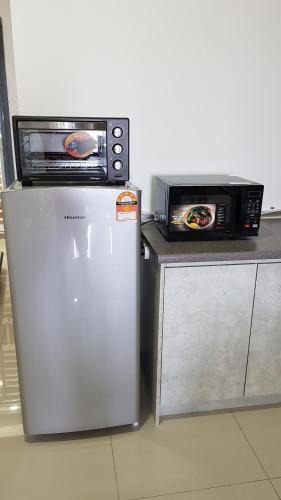 Damen Apartment Usj1