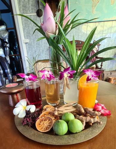 Welcome To Our Oasis The Beautiful Bungalow Red