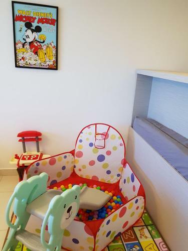 Apartamento 1-4pax Mickey Mouse 1bedrm At Puteri Harbour, Teega Suite