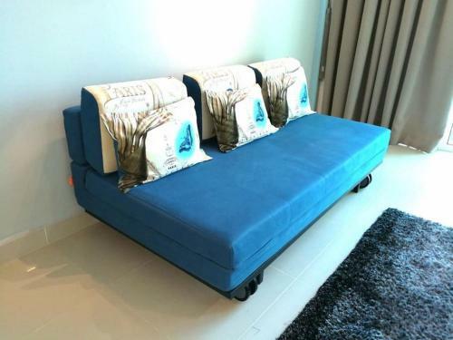Apartamentos Hostahome Suites @1medini Residence Near Theme Park