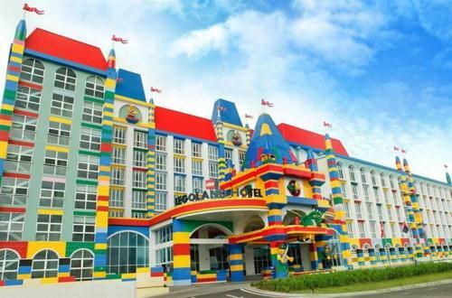 Apartamentos Hostahome Suites @1medini Residence Near Theme Park
