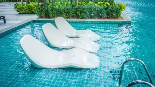 Apartamento Grand Medini Suites By Uha