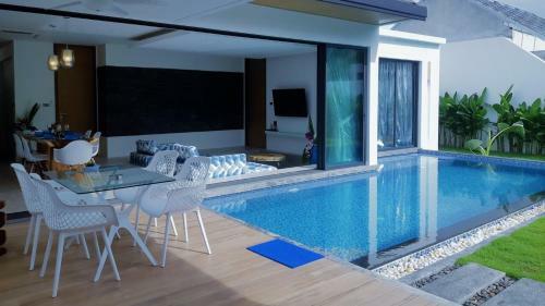 Khaomanee Villa By Roominger