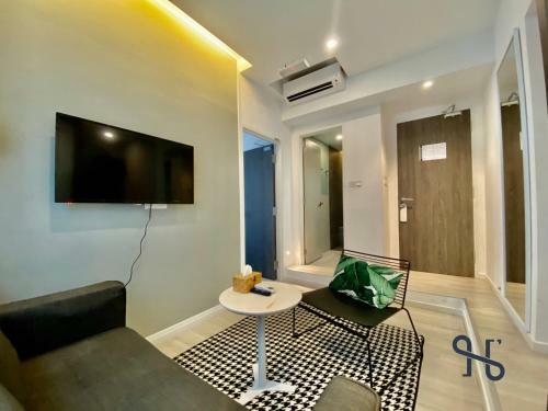 Hotel Jia By Homesuite' Near Imago Mall