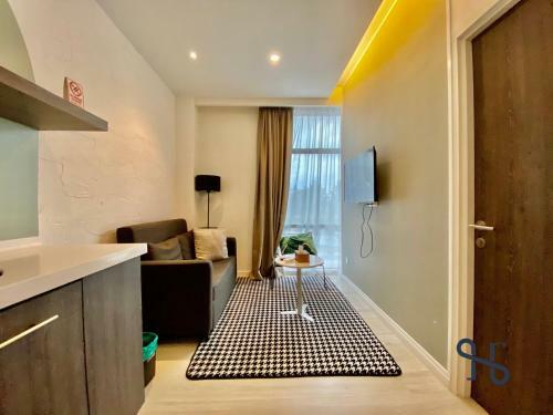 Hotel Jia By Homesuite' Near Imago Mall