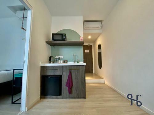 Hotel Jia By Homesuite' Near Imago Mall