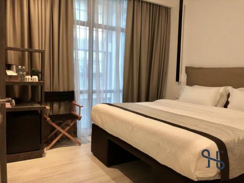 Hotel Jia By Homesuite' Near Imago Mall