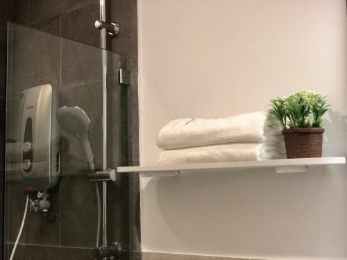 Hotel Jia By Homesuite' Near Imago Mall