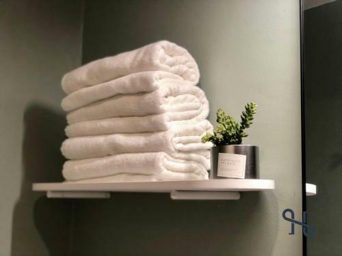 Hotel Jia By Homesuite' Near Imago Mall