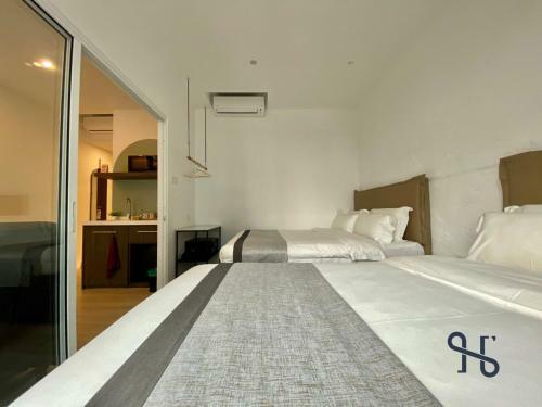 Hotel Jia By Homesuite' Near Imago Mall