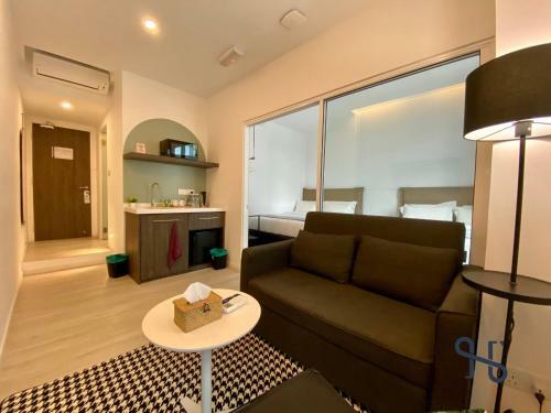 Hotel Jia By Homesuite' Near Imago Mall