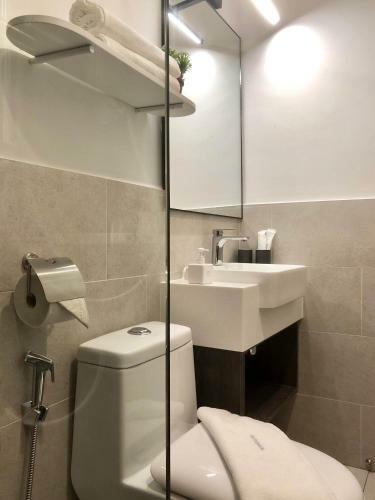 Hotel Jia By Homesuite' Near Imago Mall