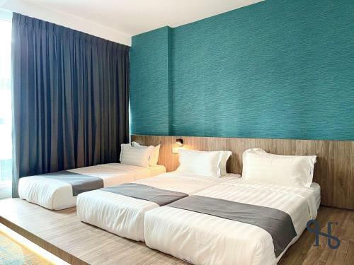 Homesuite' Hotel At Sutera Avenue