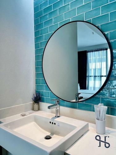 Homesuite' Hotel At Sutera Avenue