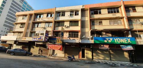 Albergue Escape Backpackers Kk