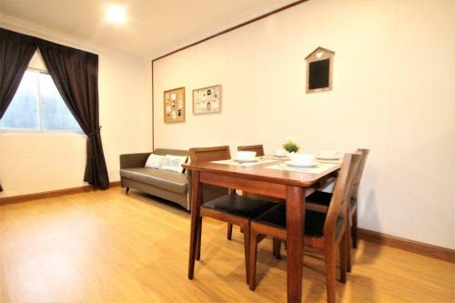 Hostal Ar Residence Guesthouse