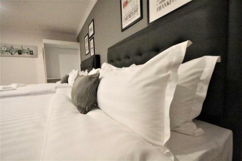 Hostal Ar Residence Guesthouse
