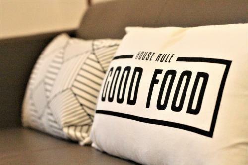 Hostal Ar Residence Guesthouse