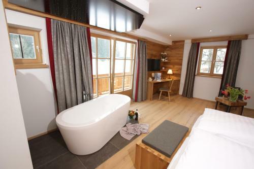 Postgasthof, Hotel Rote-wand