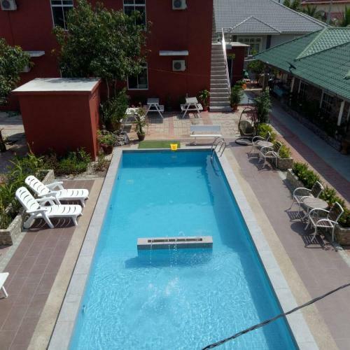 Hotel D Lima Beach Inn