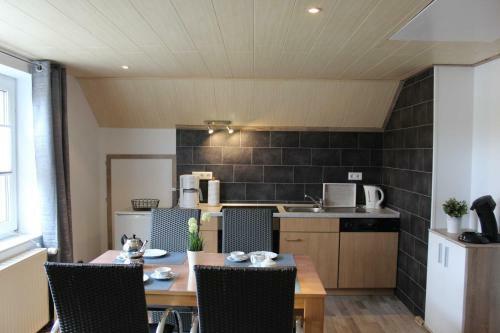 Apartamento Ferienwohnung Hillers, 35218