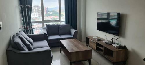 Lovely 2 Rooms Apartment At Sutera Avenue