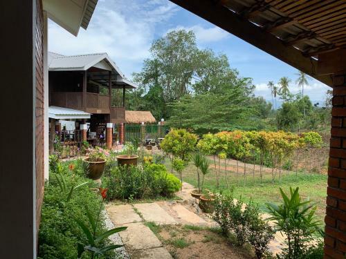 Bed & Breakfast Hujung Kampung Resort