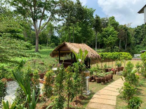 Bed & Breakfast Hujung Kampung Resort
