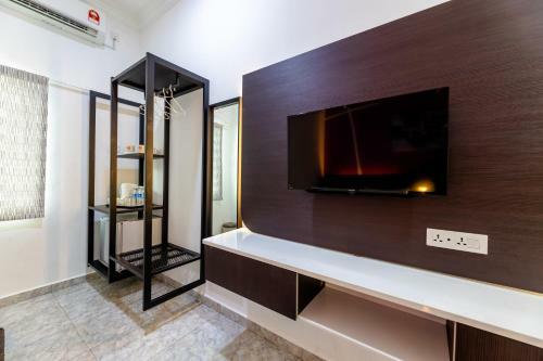 Hotel Cenang Rooms With Pool By Virgo Star Resort