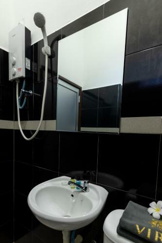 Hotel Cenang Rooms With Pool By Virgo Star Resort