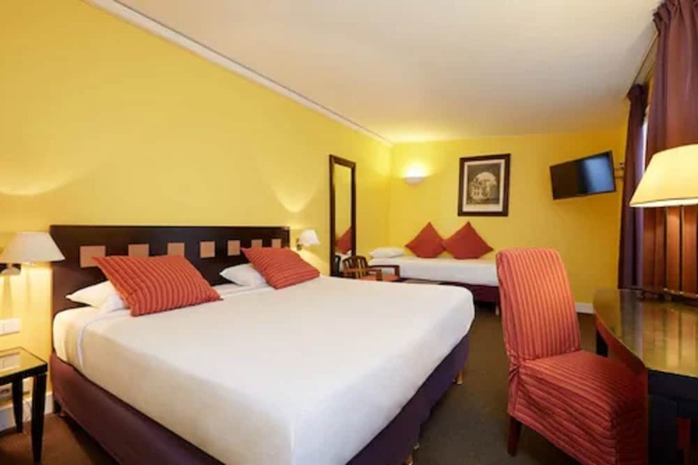 De La Jatte Hotel