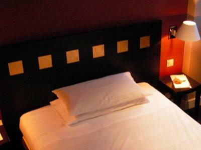 De La Jatte Hotel