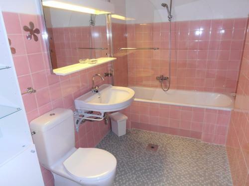 Apartamento Ferienwohnung Schloss Dornbach