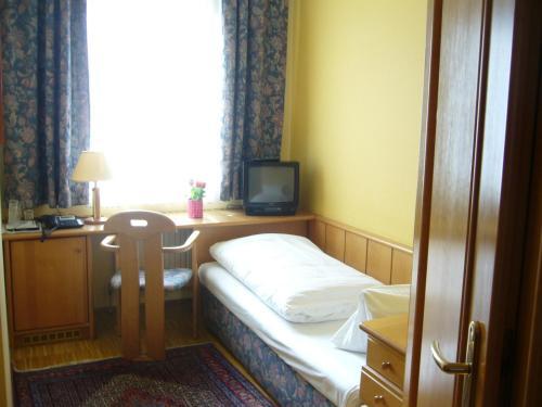 Hotel H�userl Im Wald
