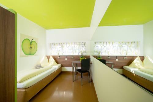 Hotel Greenrooms