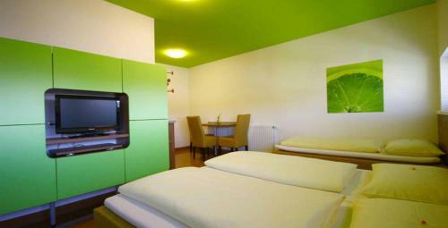 Hotel Greenrooms