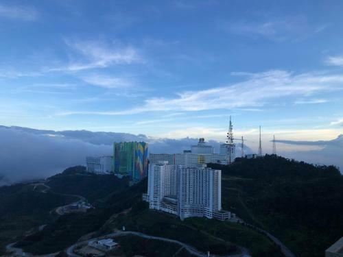 Hotel Sky D'mont Suites