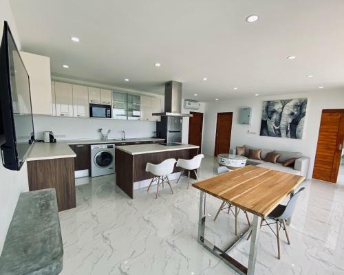 Villa Shakti Ocean Panoramic View - 2 Bedrooms