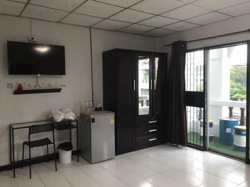J Room Bangsaen