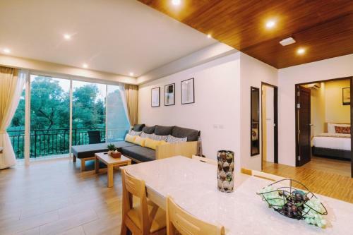 Hotel Charcoal Panwa Beach Phuket