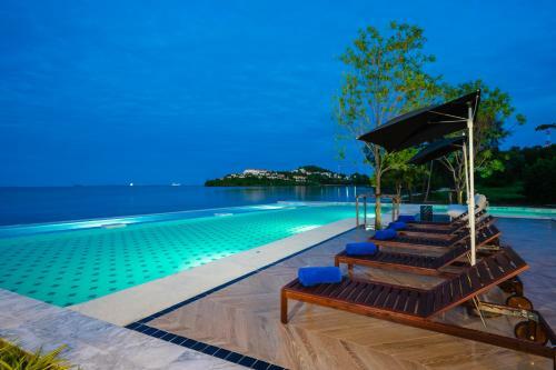 Hotel Charcoal Panwa Beach Phuket