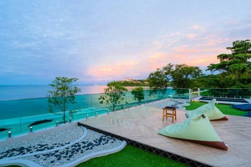 Hotel Charcoal Panwa Beach Phuket