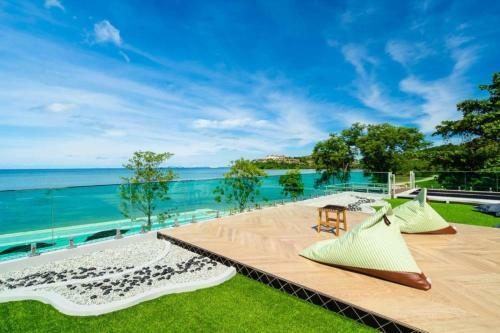 Hotel Charcoal Panwa Beach Sha