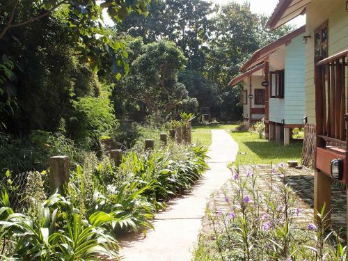 Hotel At Home Chiang Dao, Pooch Lovers