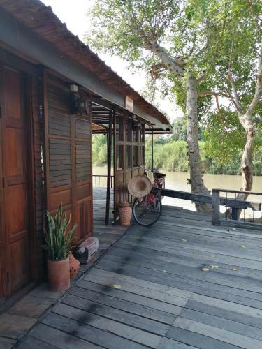 Rustic? Charm? Suphan?